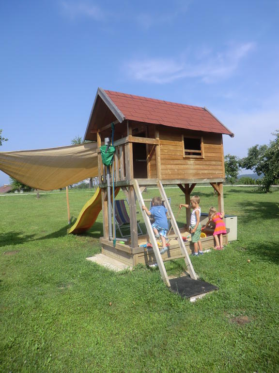 Appartement Landhaus Felsenkeller Sankt Kanzian am Klopeiner See Luaran gambar